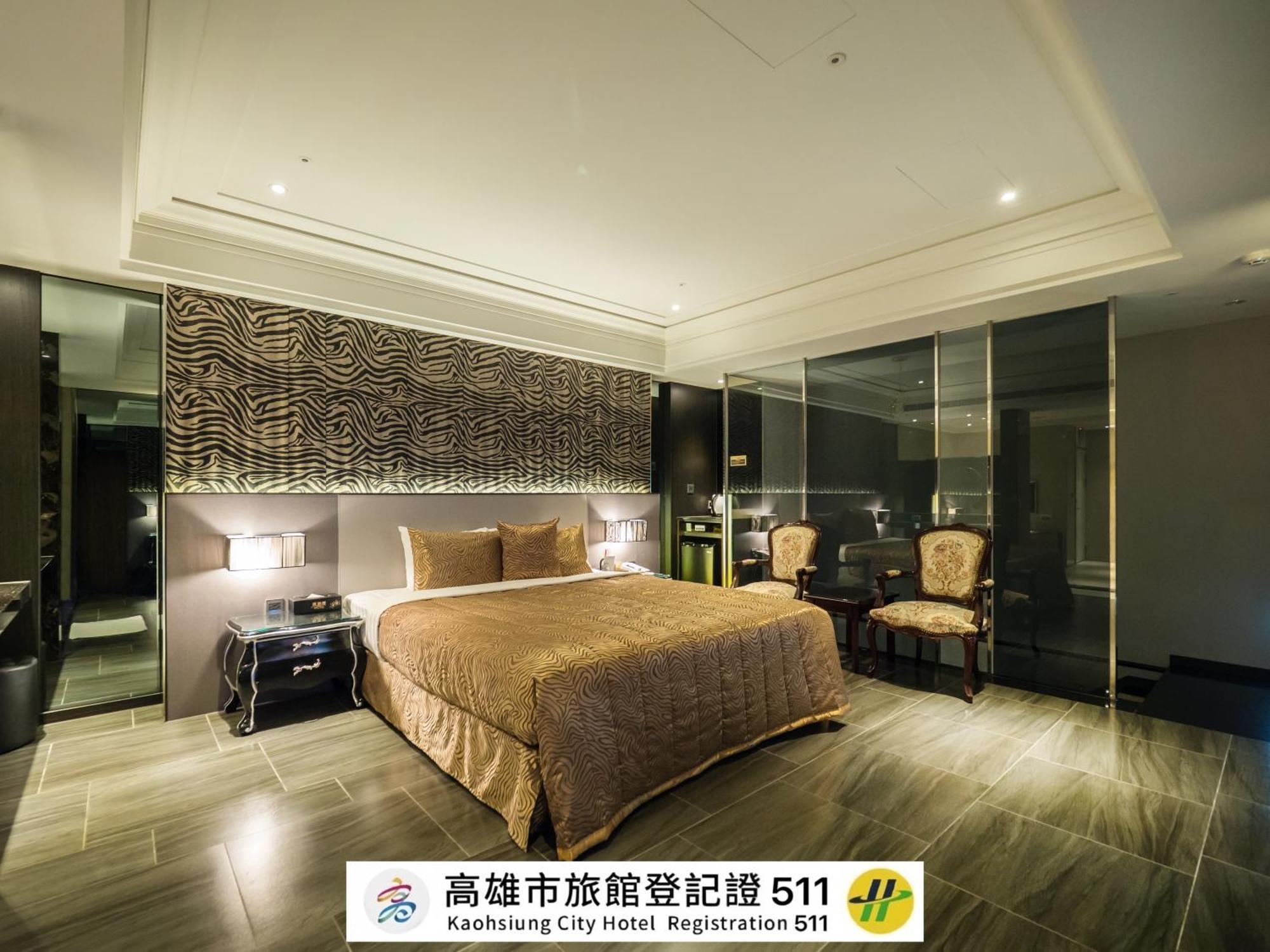 薇風情汽車旅館 - 鳳山館 Kaohsiung Luaran gambar